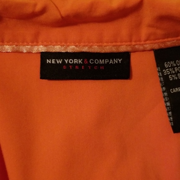 🎉New York&Company Top🎉 - Picture 3 of 5